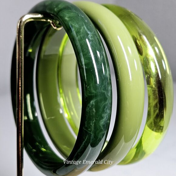 Emerald City Collection Bangles Set /3 Mixed Green Tones Bracelets Boho Acrylic - Picture 5 of 8